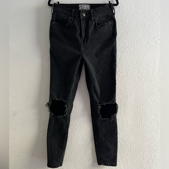 Free People | Destroyed Jeans - Picture 1 of 5